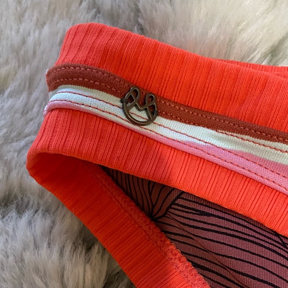 NWOT Maaji Reversible Bikini bottoms size Medium - Picture 2 of 7